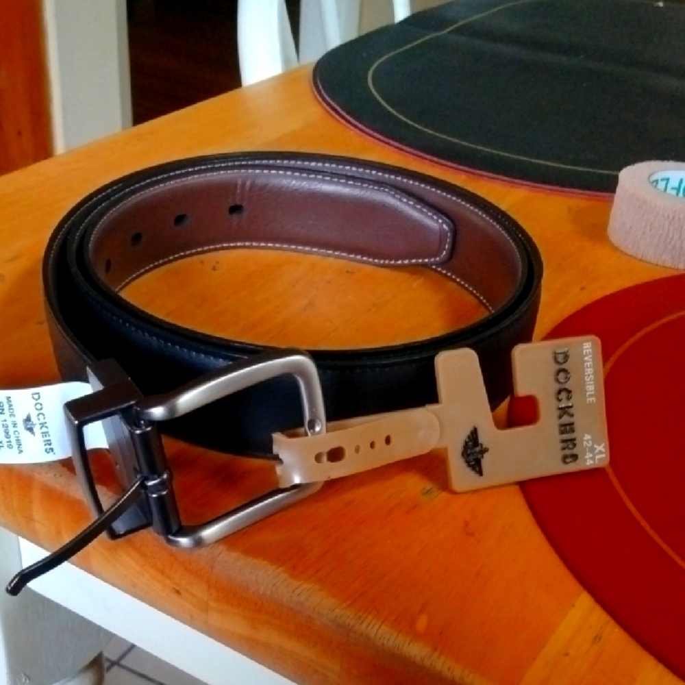 Dockers Men's Black and Brown Reversible Belt